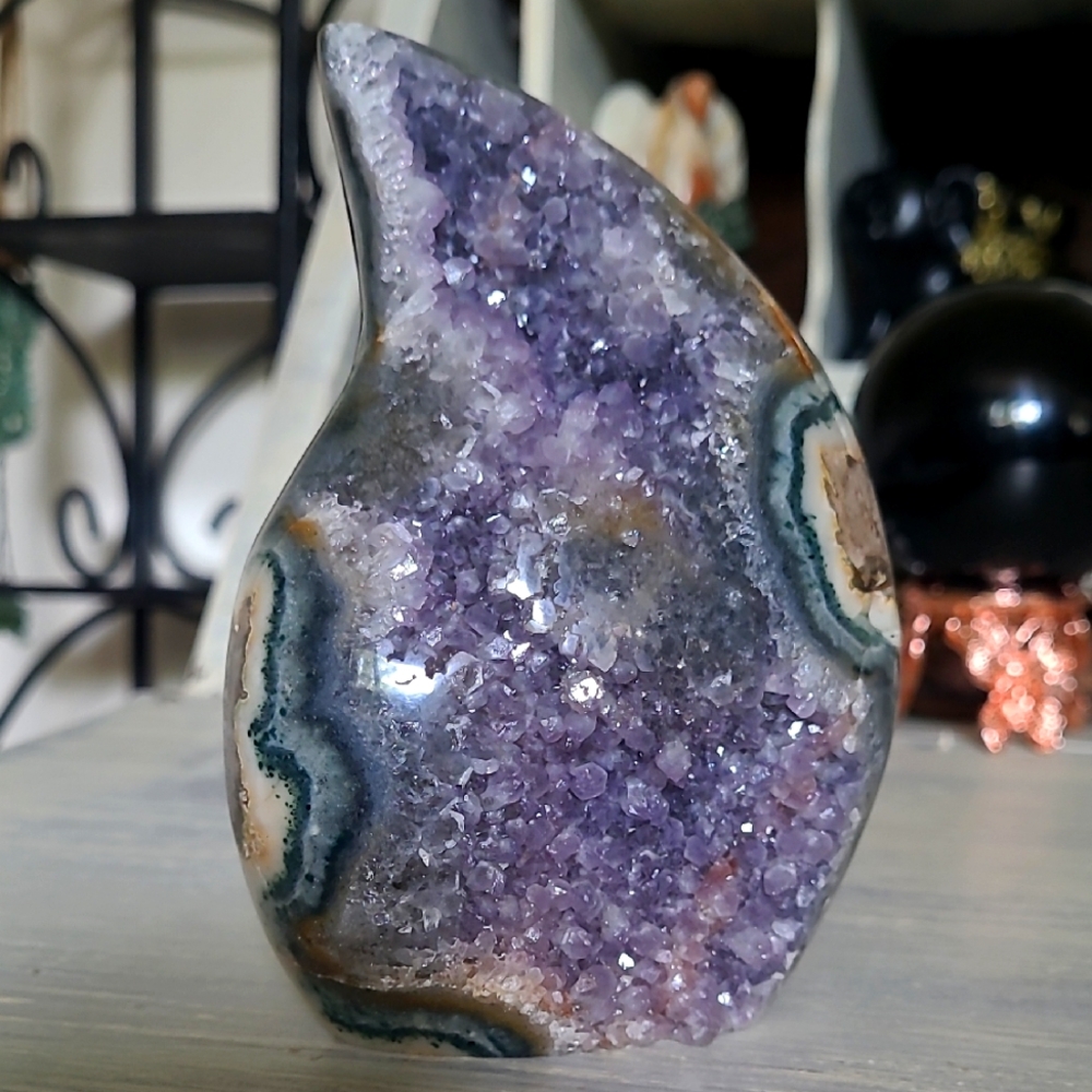 Amythyst Druzy Freeform Freestanding